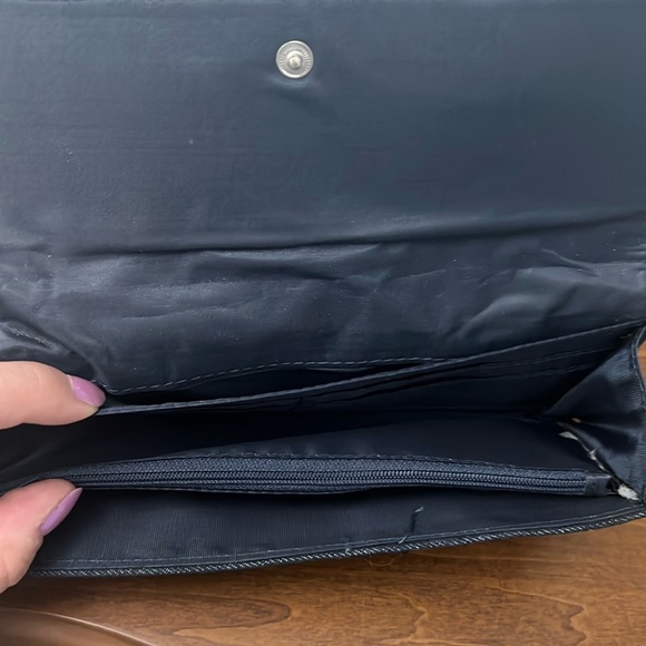 Denim clutch purse with wrist strap - Picture 6 of 8